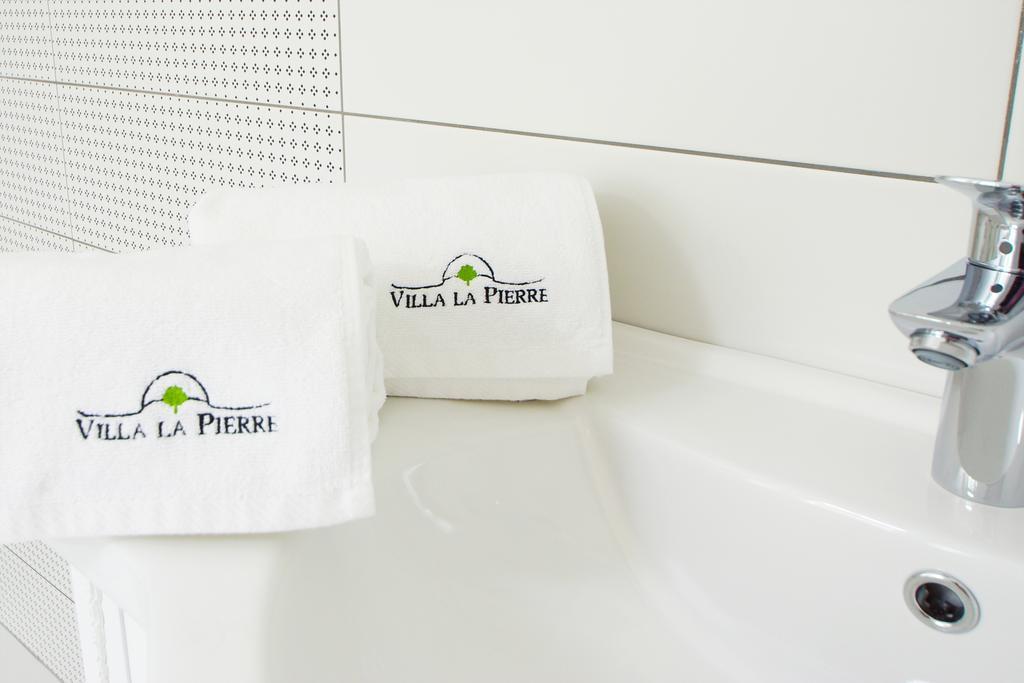 Villa La Pierre Strzegom Luaran gambar